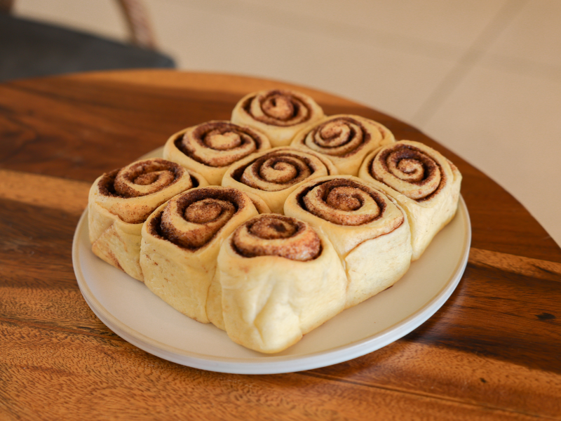 CINNAMON-ROLL